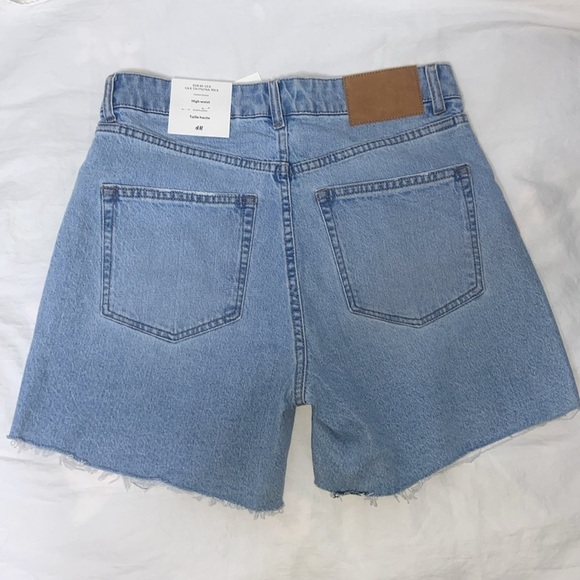 Women’s NWT H&M light blue denim cut off‎ high waisted jean shorts size 8 - Picture 11 of 12